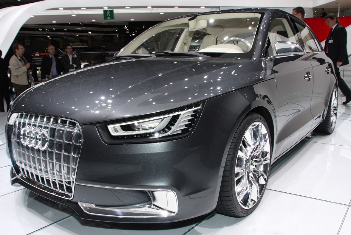 Audi () A1 I (8X1):  