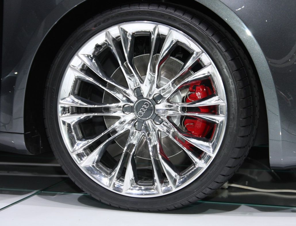 Audi () A1 I (8X1):  