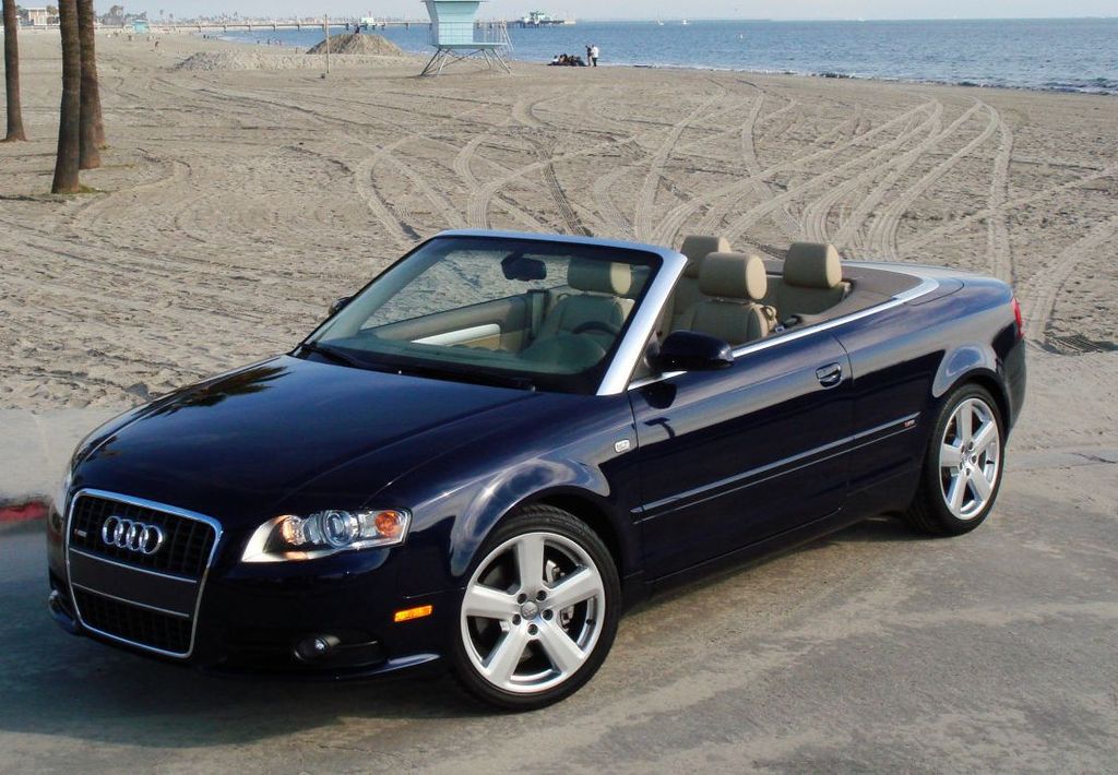 Audi () A4 Cabriolet (8H7, 8HE):  