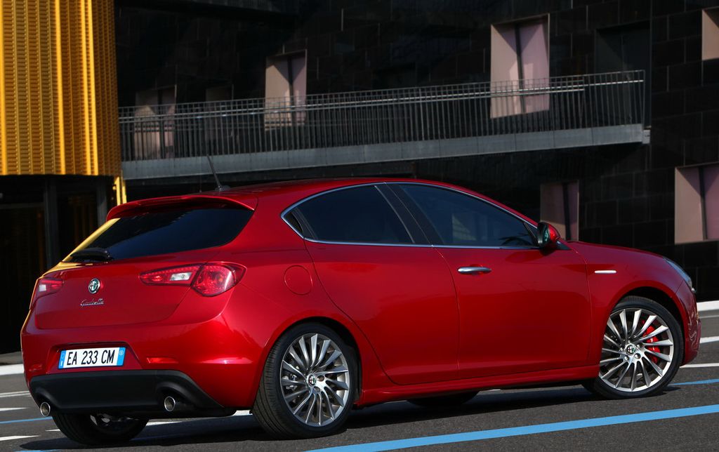 Alfa Romeo ( ) Giulietta (940):  