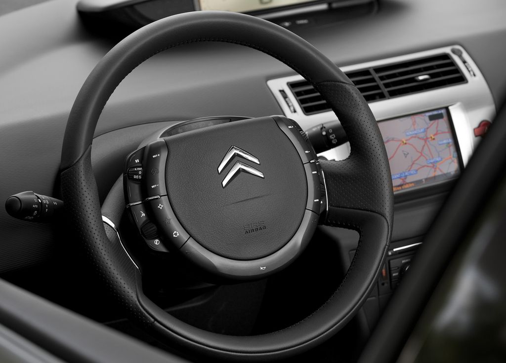 Citroen () C4 I (LC_):  