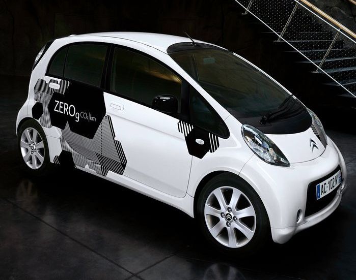 Citroen () C-ZERO:  