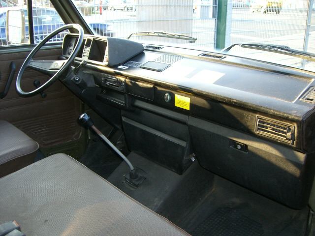 Volkswagen (VW) () Transporter III (T3):  