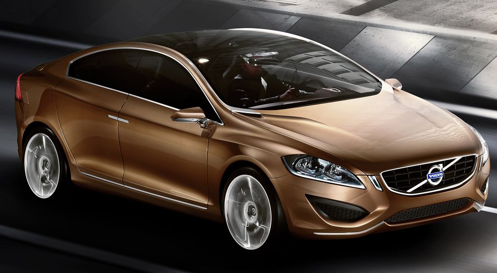 Volvo () S60 II:  
