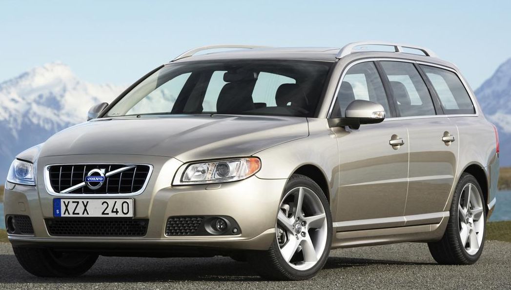 Volvo () V70 III:  