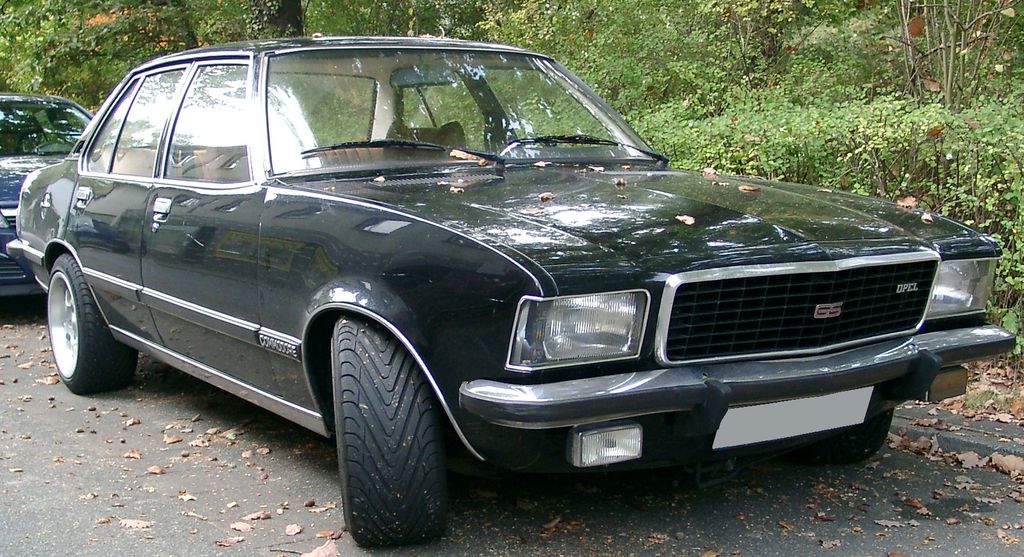 Opel () Commodore B coupe:  