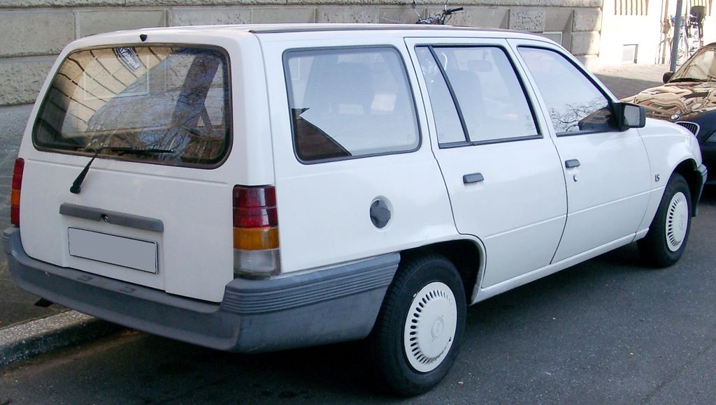 Opel (�����) Kadett E (35_, 36_, 45_, 46_): ���� ����������