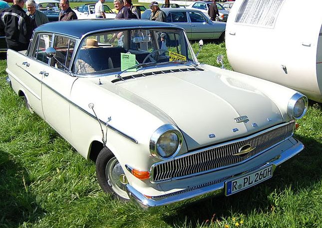 Opel () Kapitan:  