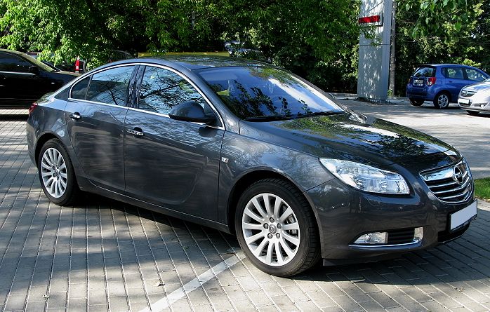 Opel () Insignia (hatchback):  