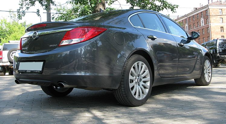 Opel () Insignia (hatchback):  