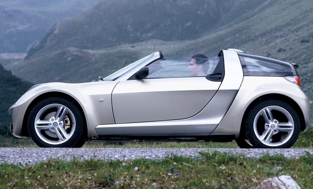 Smart () Roadster Coupe:  