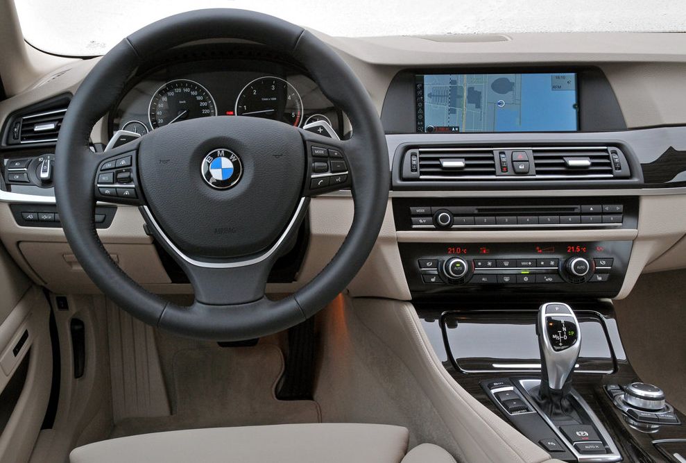 BMW () 5-Series (F10, F18):  