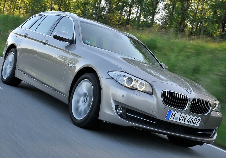 BMW () 5-Series (F11) Touring:  