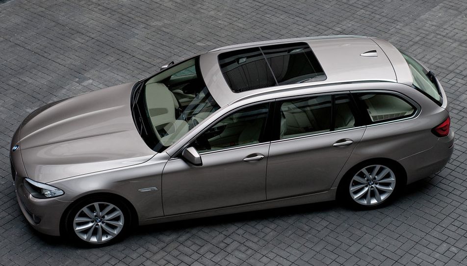 BMW () 5-Series (F11) Touring:  