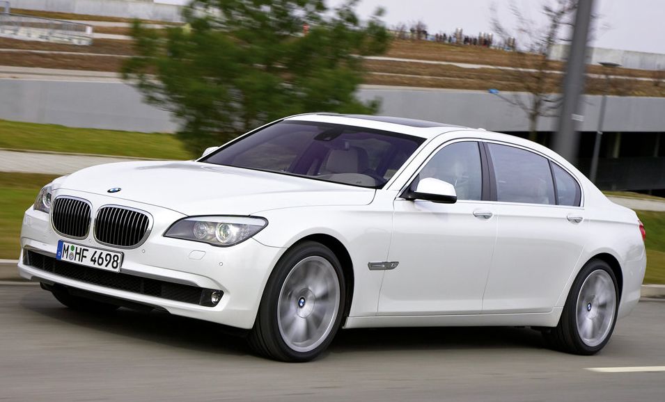 BMW () 7-Series (F01, F02):  