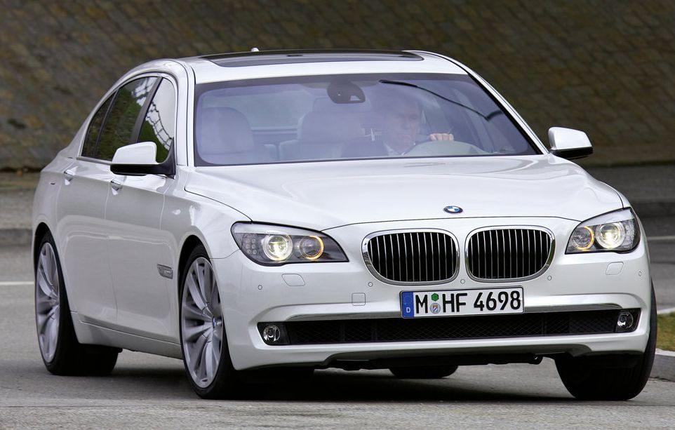 BMW () 7-Series (F01, F02):  