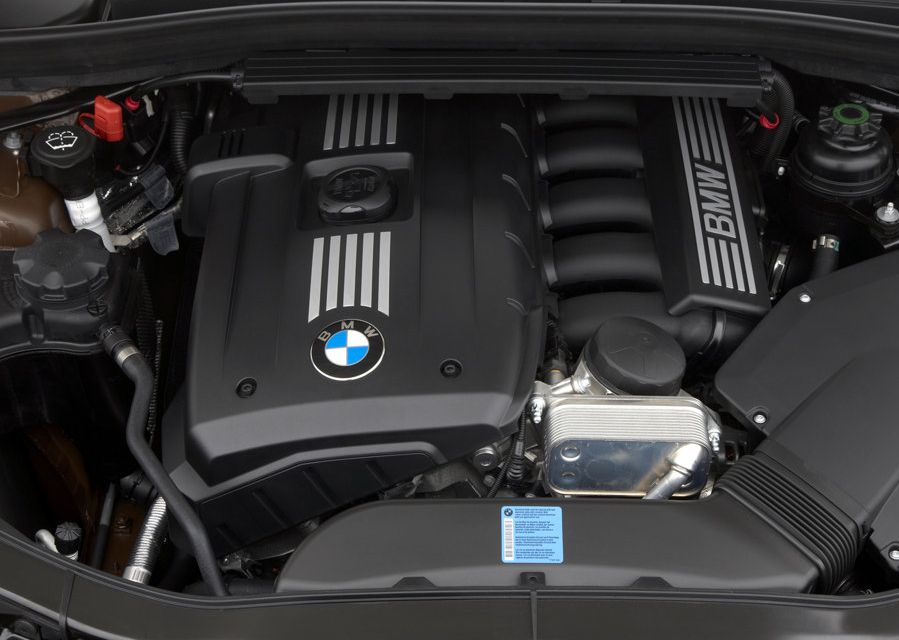 BMW () X1 (E84):  