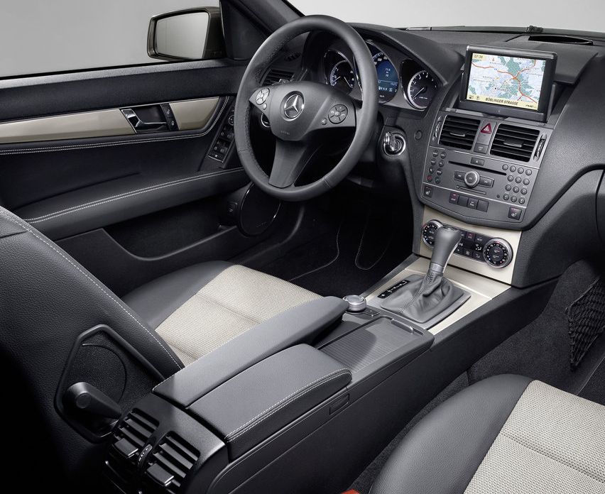 Mercedes Benz () C-Class (S204):  