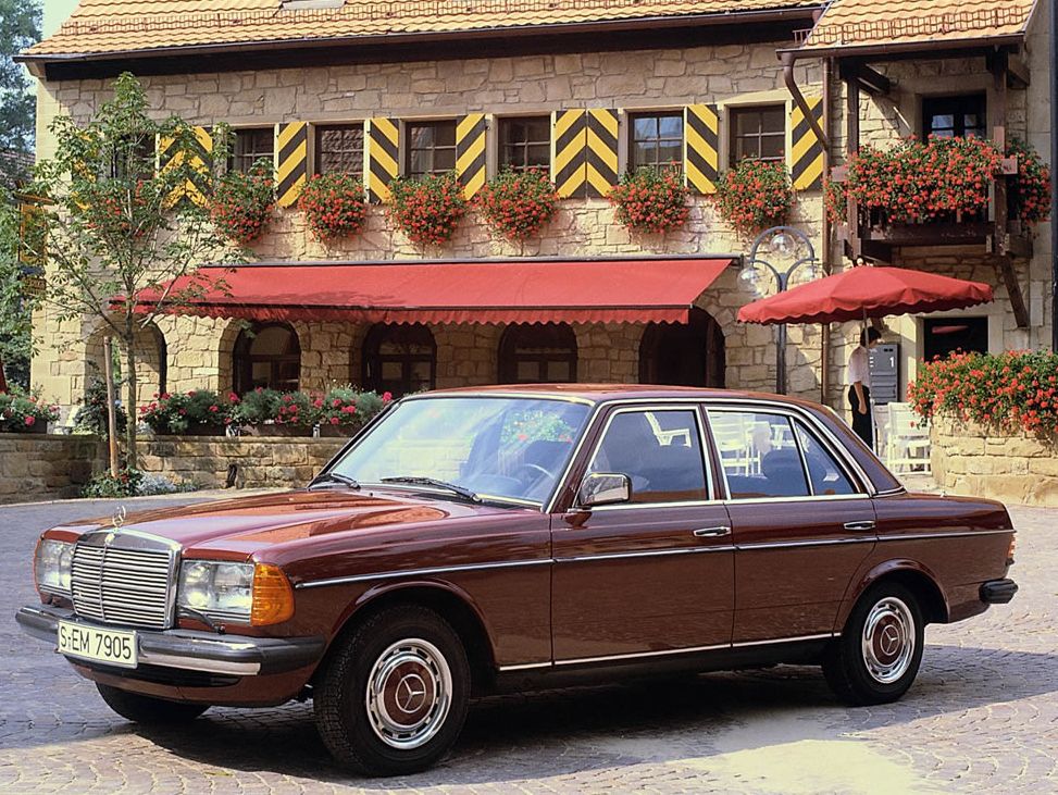 Mercedes Benz () W123:  