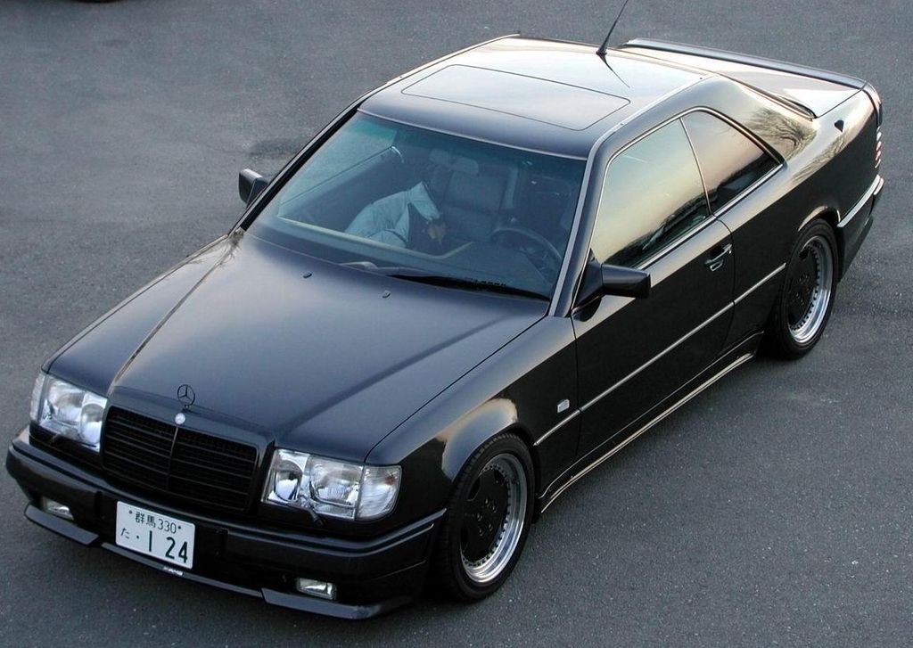 Mercedes Benz () E-Class (A124):  
