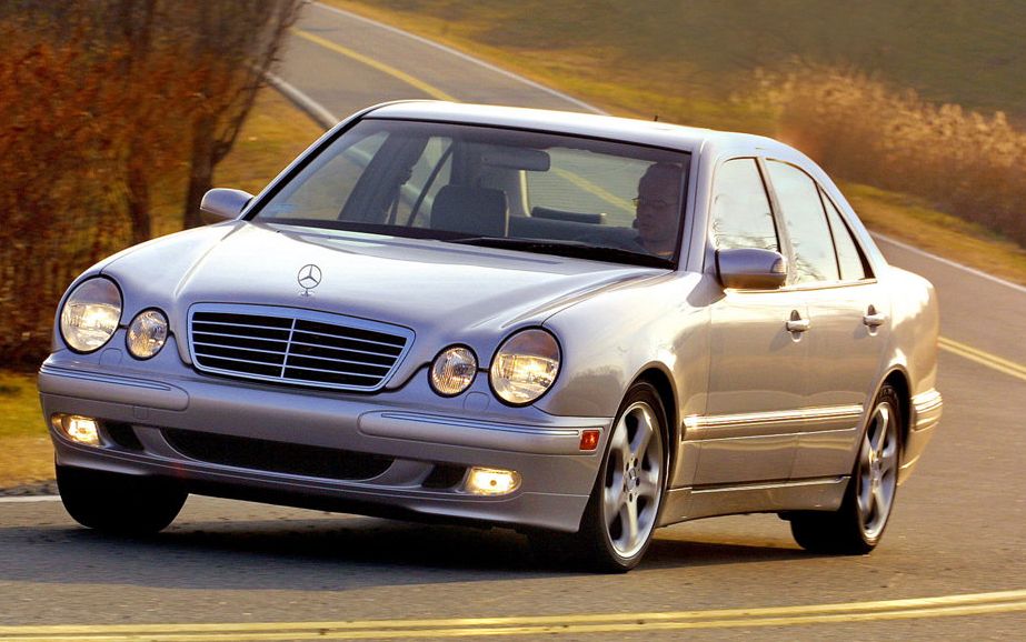 Mercedes Benz () E-Class (W210):  