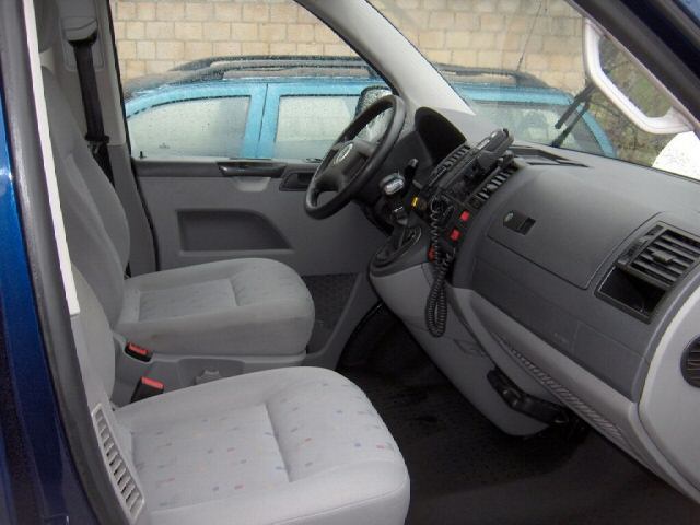 Volkswagen (VW) () Transporter V Mk (7HB, 7HJ):  