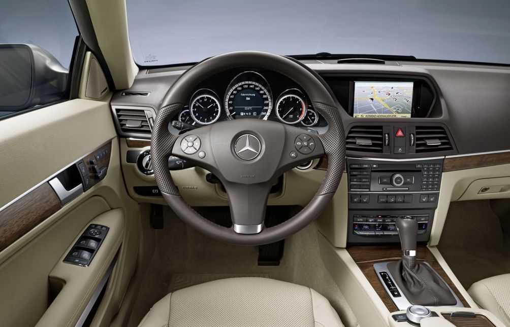 Mercedes Benz () E-Class (C207):  