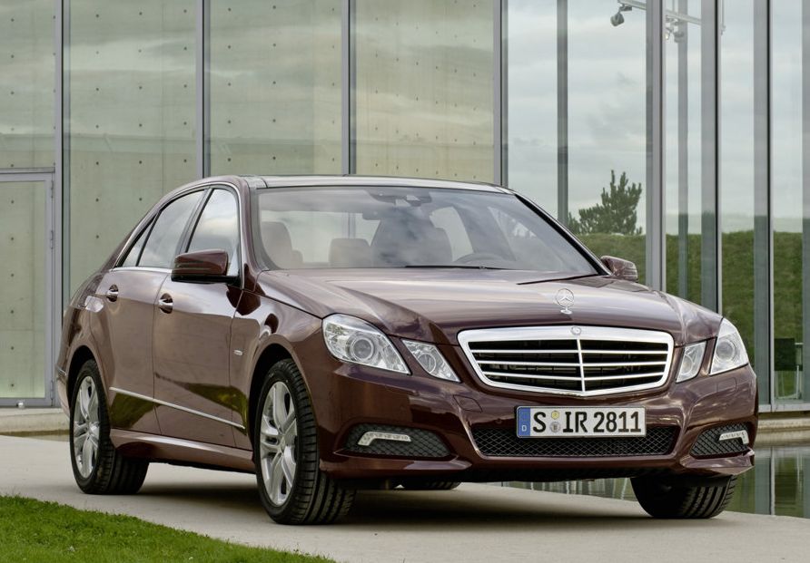 Mercedes Benz () E-Class (W212):  