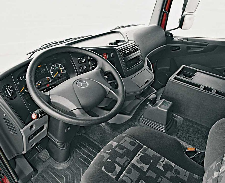Mercedes Benz () Axor 2:  