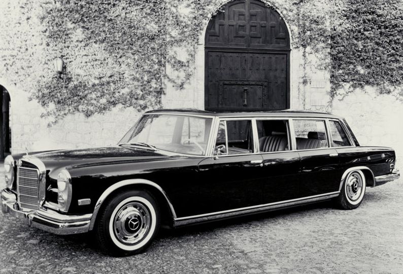 Mercedes Benz () Pullmann:  