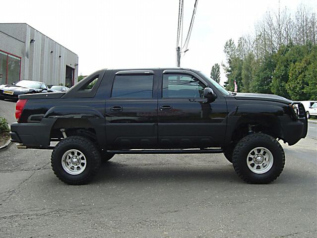 Chevrolet () Avalanche Big Foot:  