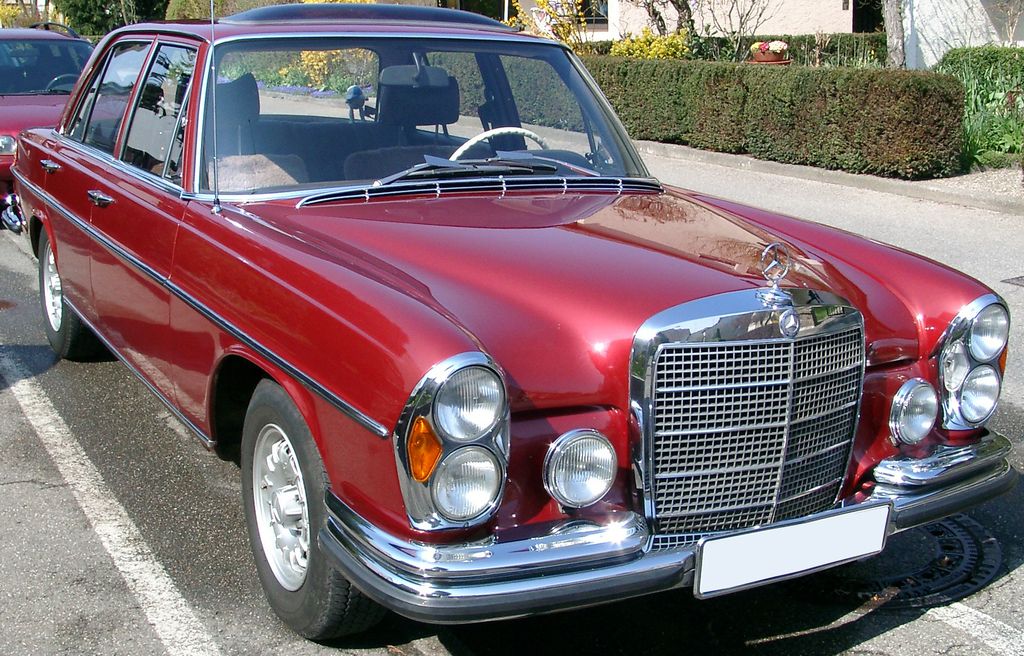 Mercedes Benz () S-Class (W108, W109):  