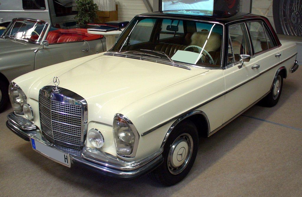 Mercedes Benz () S-Class (W108, W109):  