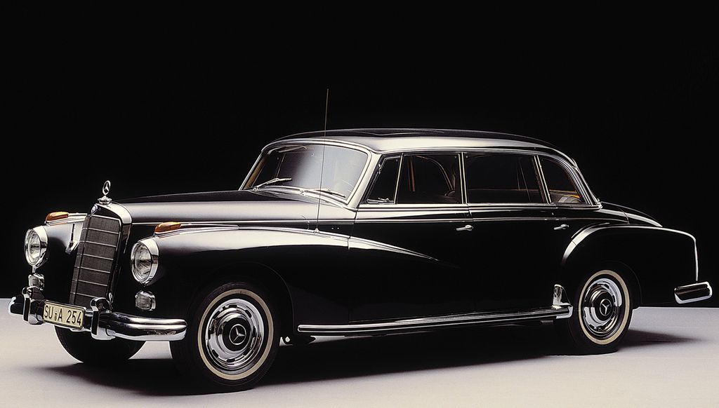 Mercedes Benz () 300S (W189):  