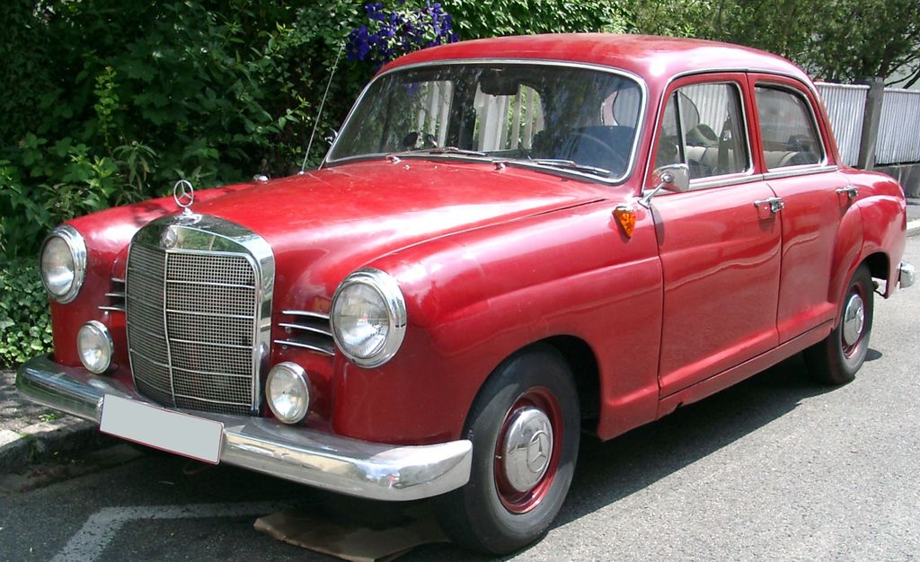 Mercedes Benz () 219 (W105):  