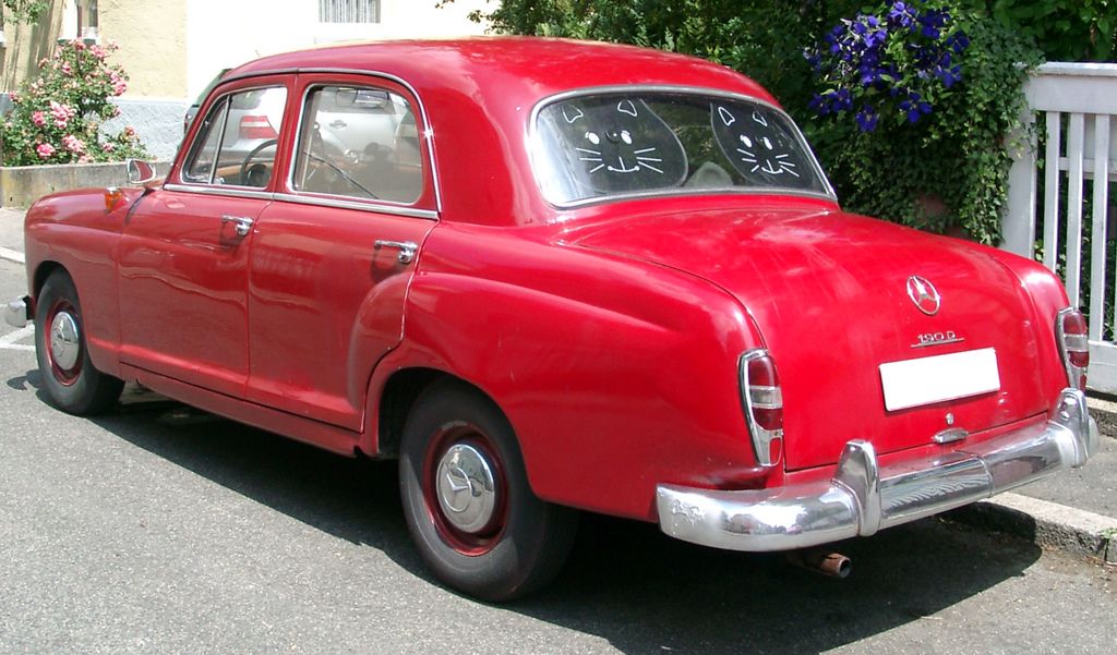 Mercedes Benz () 219 (W105):  