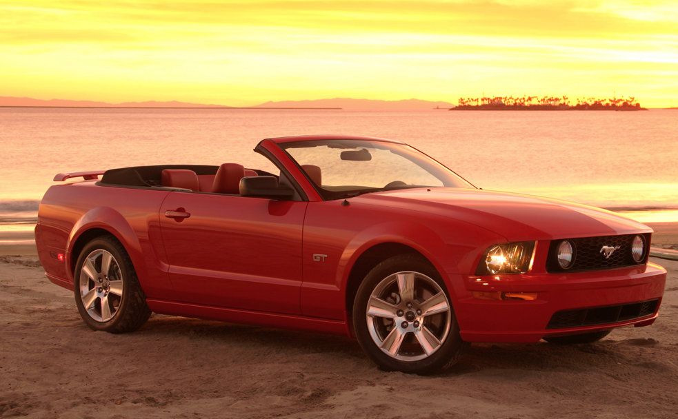 Ford () Mustang V:  