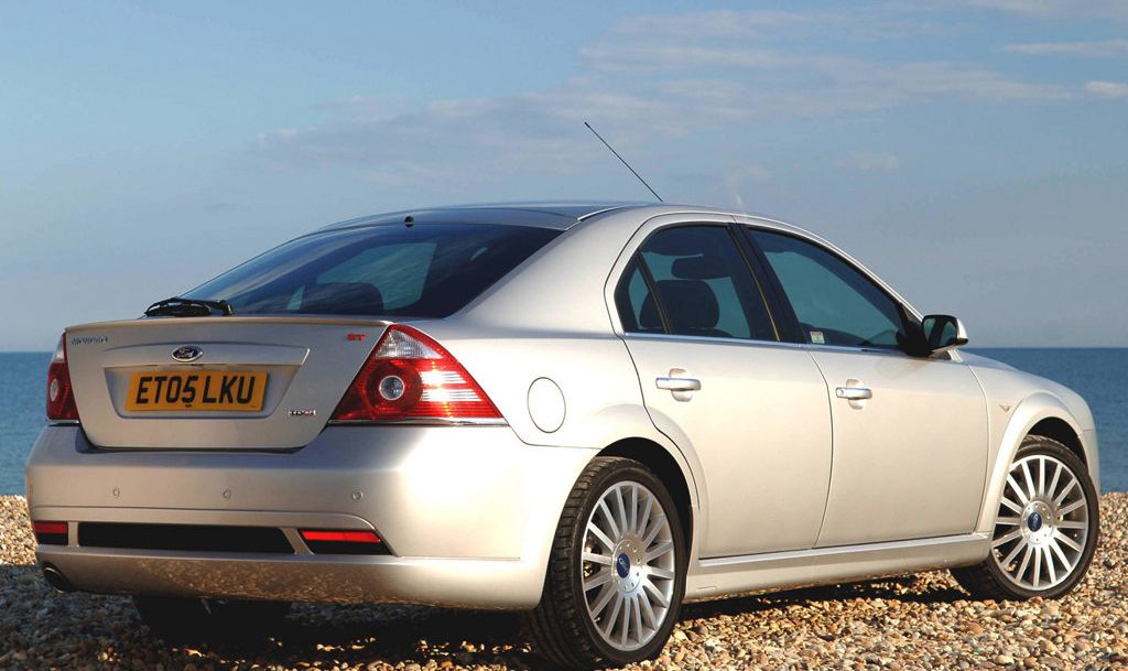 Ford () Mondeo III (B4Y):  