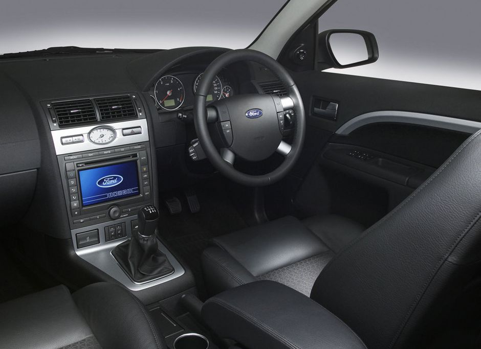 Ford () Mondeo III (B4Y):  