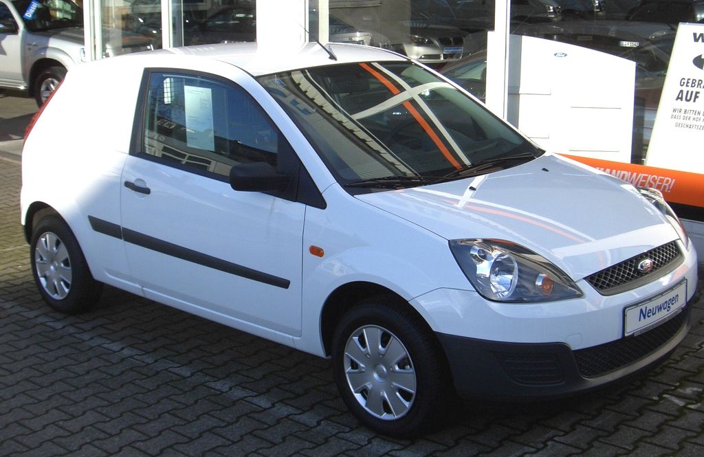 Ford () Fiesta (JV_):  