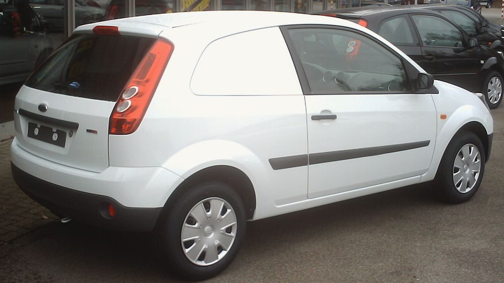 Ford () Fiesta (JV_):  