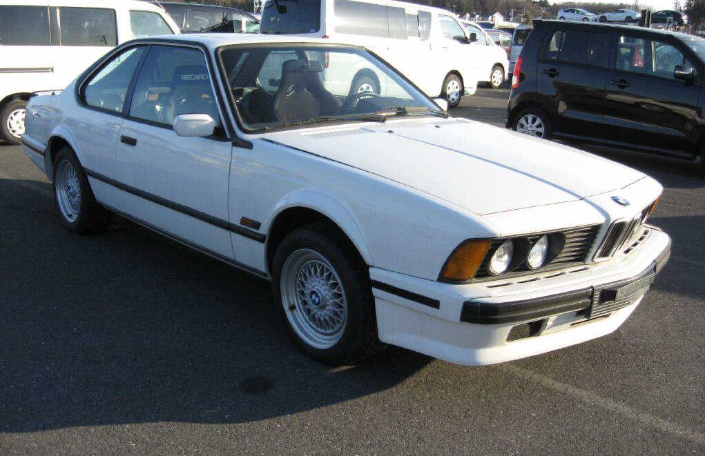 BMW () M6 (old):  