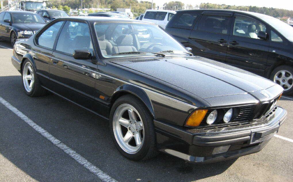 BMW () M6 (old):  
