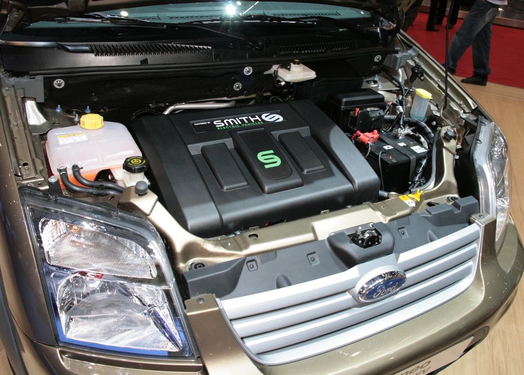 Ford () Tourneo Connect:  