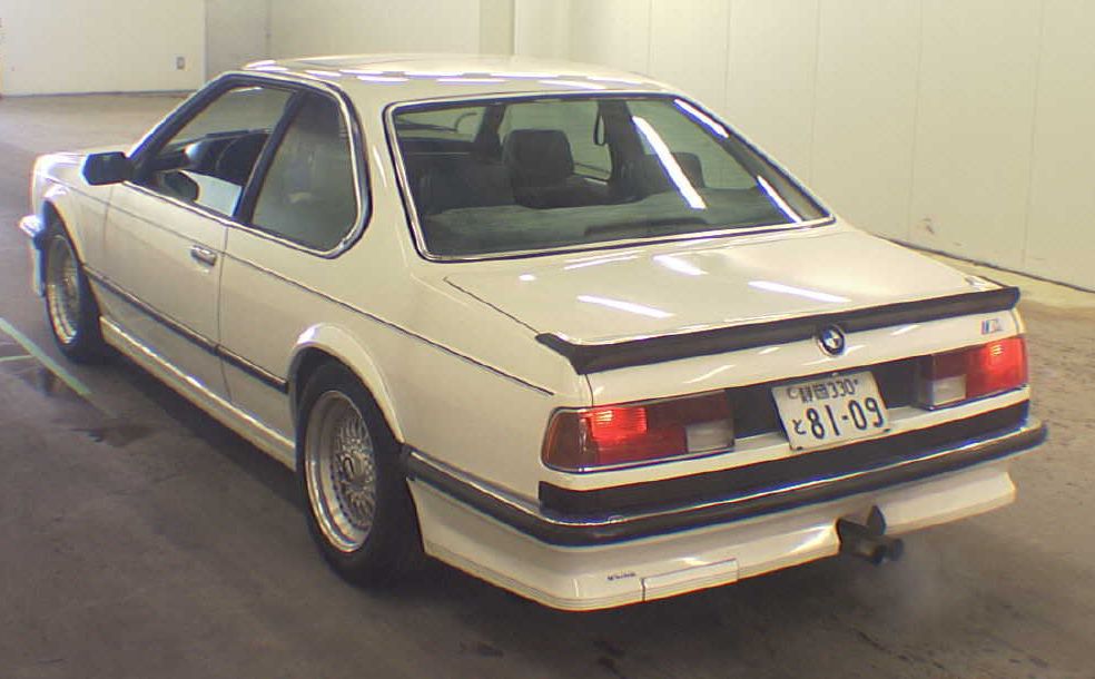 BMW () M6 (old):  