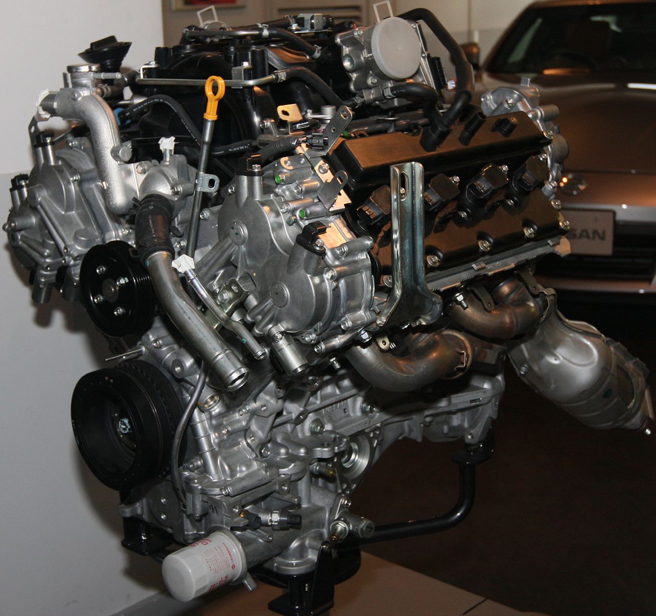 Infiniti () VK50VE:  