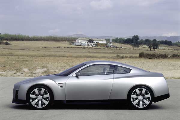 Nissan () GT-R concept:  