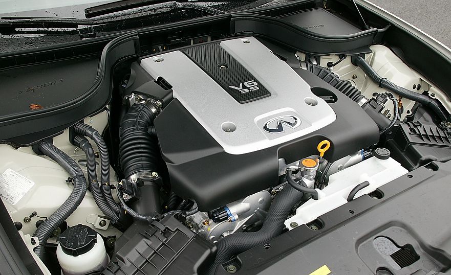 Infiniti () VQ35HR:  