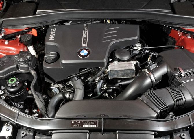 BMW () N20B20:  