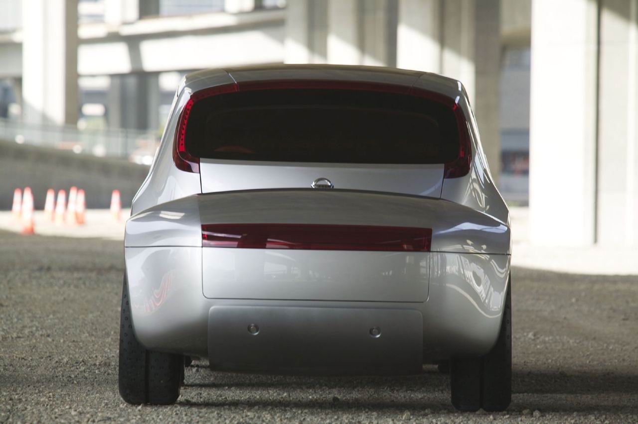 Nissan () Actic Concept:  